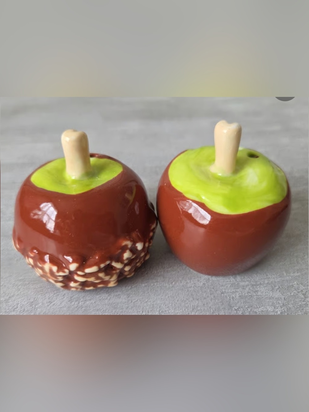 Cracker barrel Candy Apples,salt&pepper shakers Brown & Green for fall fun